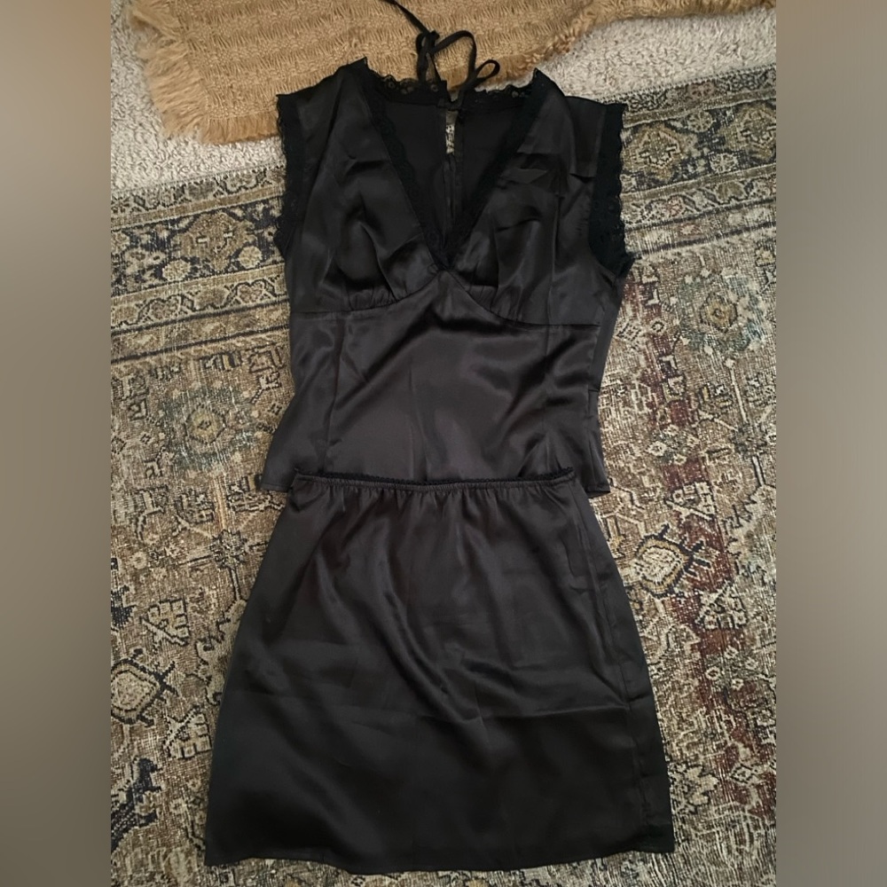 Black set Commense